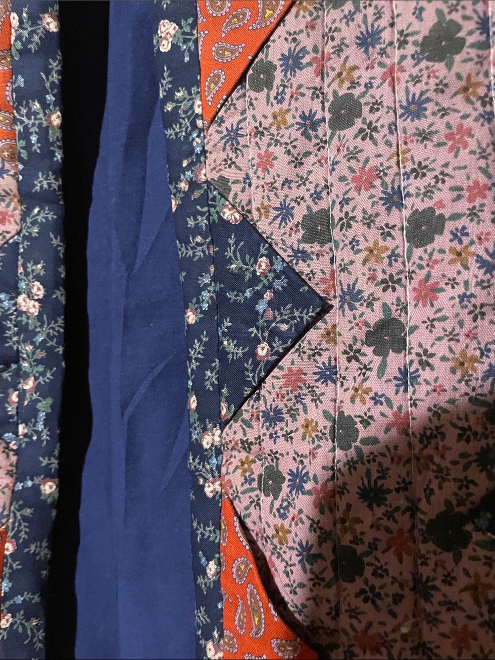 Vintage Handmade Quilted Patchwork Vest – Floral & Paisley Bird size L - Picture 3 of 14